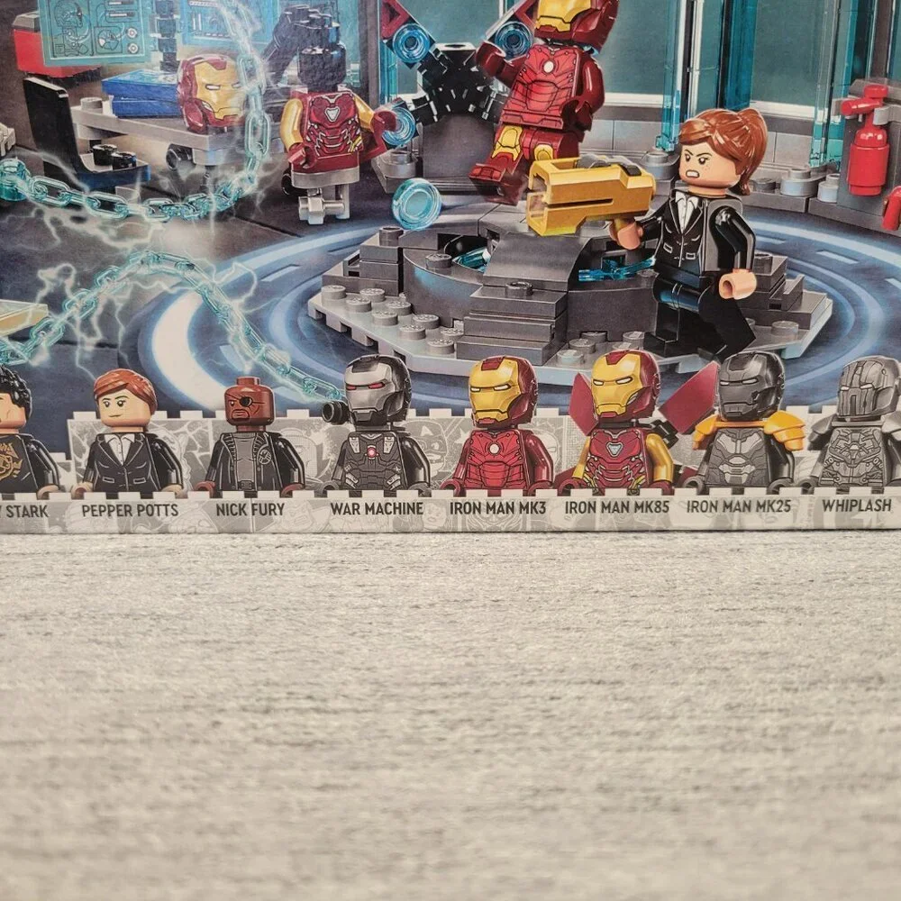 Lego Marvel 76216 Iron Man Armory